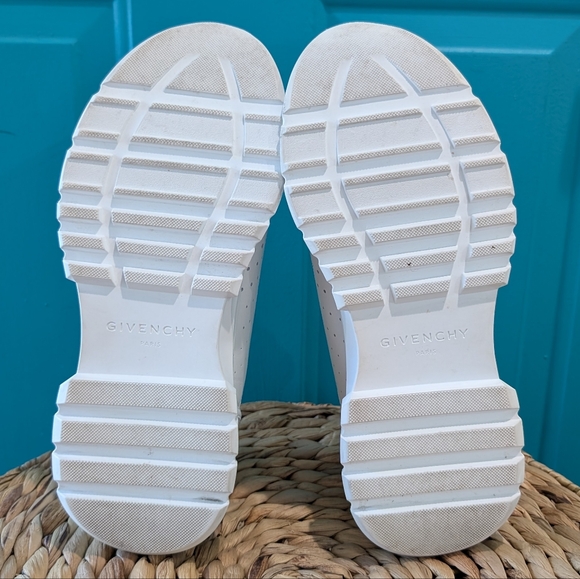 Givenchy Spectre Runner Zip Calf Leather Sneakers - Picture 12 of 14